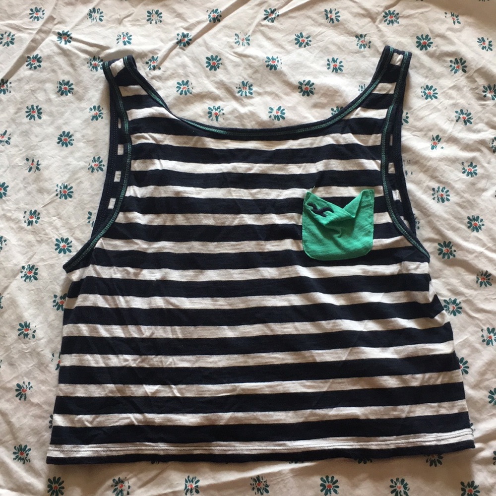 Cute Hollister cropped tank